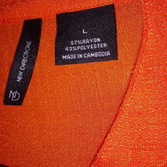 New Direction Blouse - Picture 2 of 4